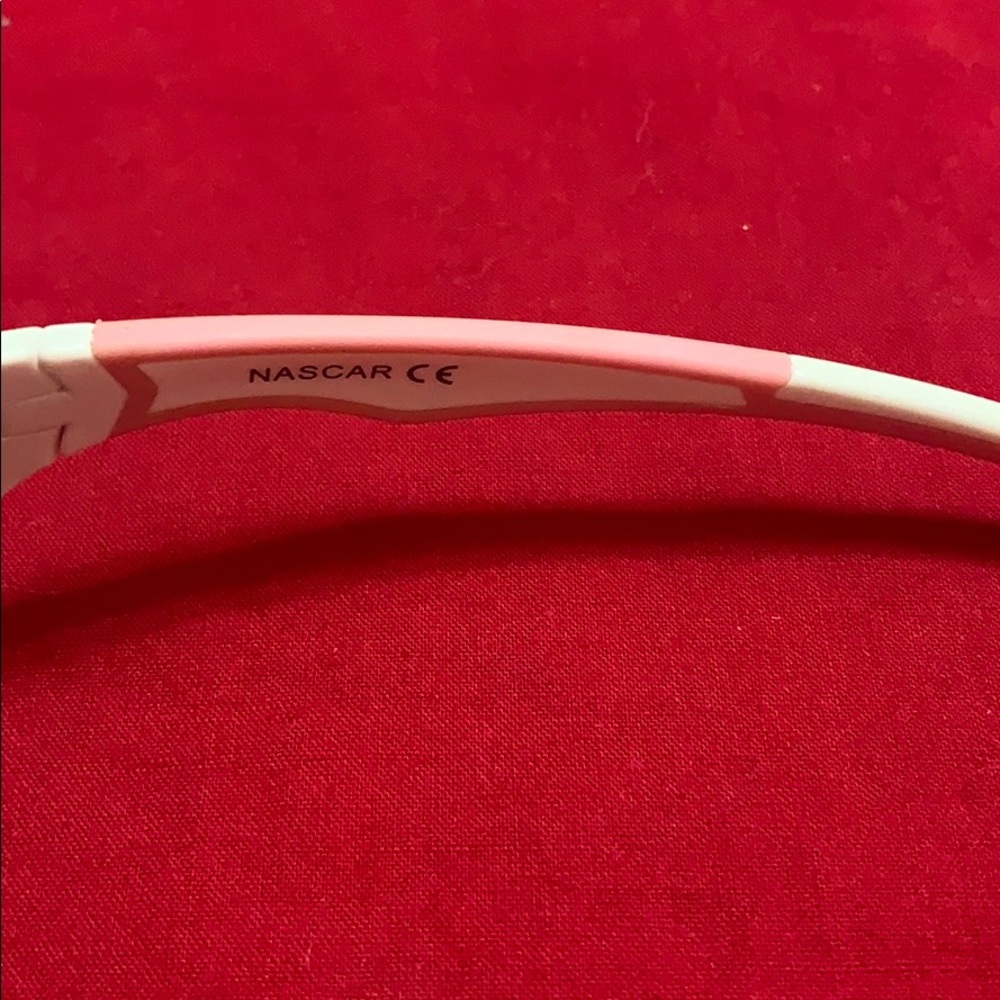 Sunglasses - Picture 5 of 5